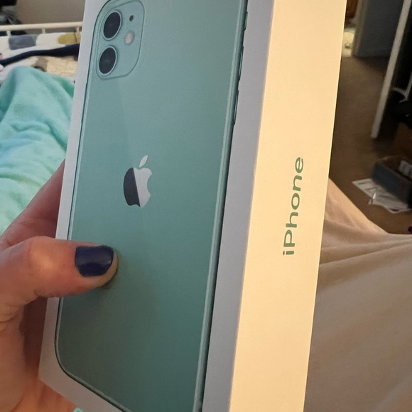 iPhone 11 mint green 256gb - Picture 9 of 13